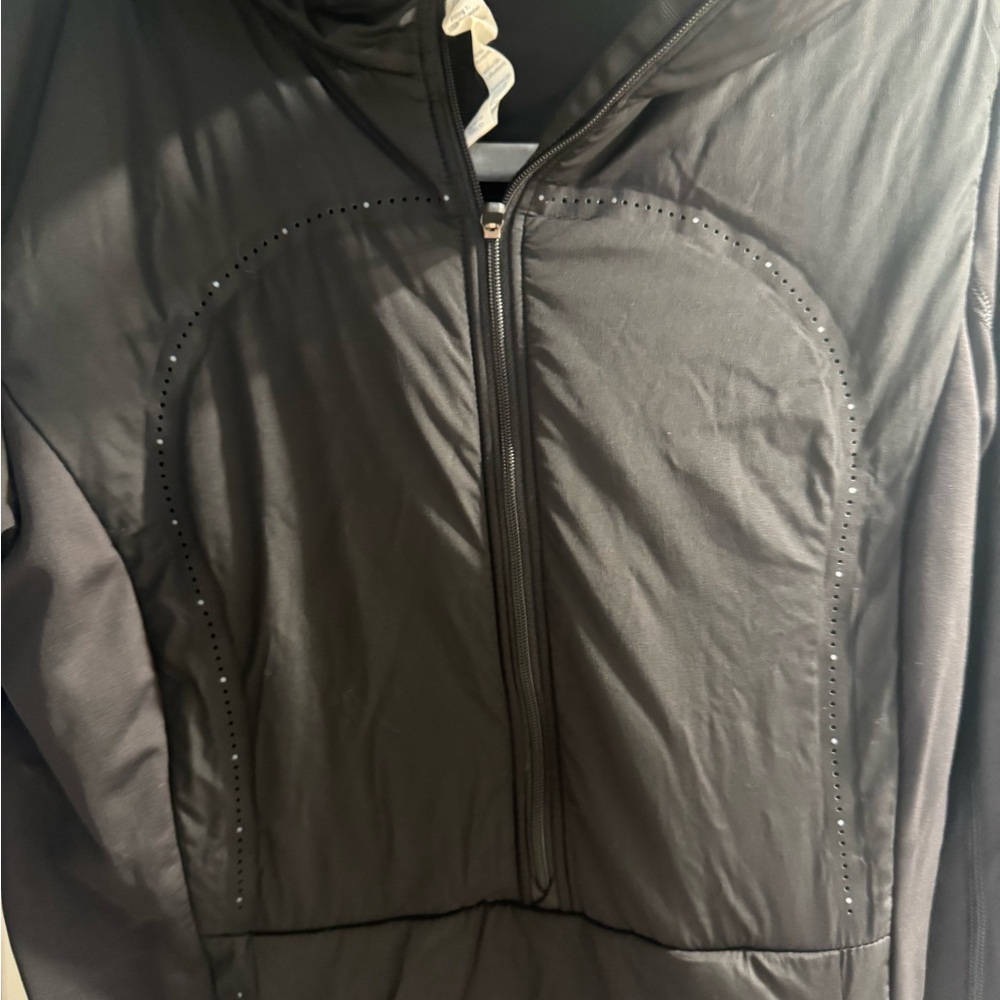 Lululemon jacket - Picture 2 of 8